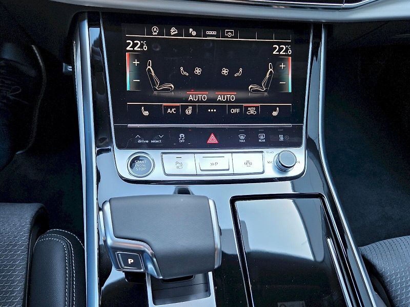 Audi Q8 (2025) 50 TDI 210kW quattro - fotka 15 z 27