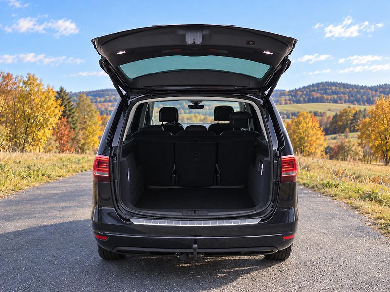 Volkswagen Sharan 2,0 TDI 130kW DSG 4Motion CZ - fotka 9 z 41
