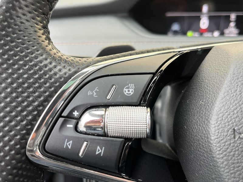 Škoda Enyaq (2021) 80*TEPELKO*TAŽNÉ*MATRIX*HEADUP - fotka 36 z 40