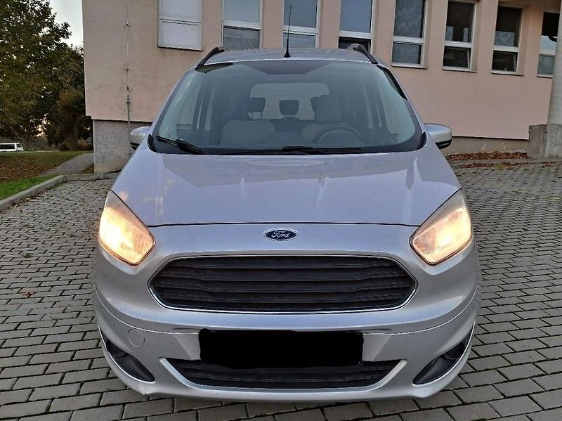 Ford Tourneo Courier (2016) 1.5TDCi 2016 KLIMA,NAVI,159TKM - fotka 3 z 24