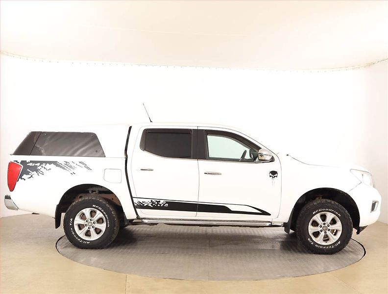 Nissan Navara (2017) 2.3 dCi - fotka 6 z 16