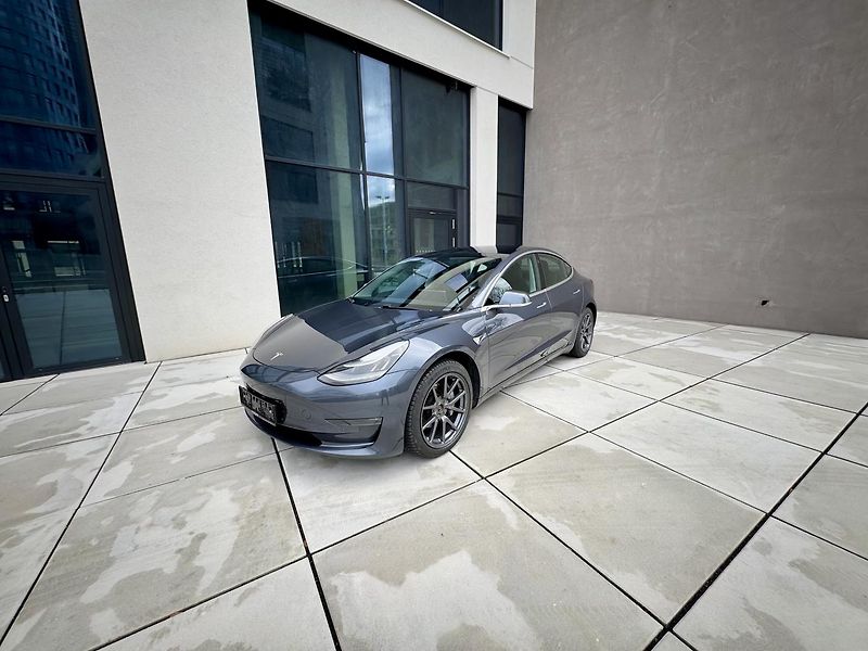 Tesla Model 3 LONG RANGE 4x4 1 MAJITEL - fotka 9 z 46