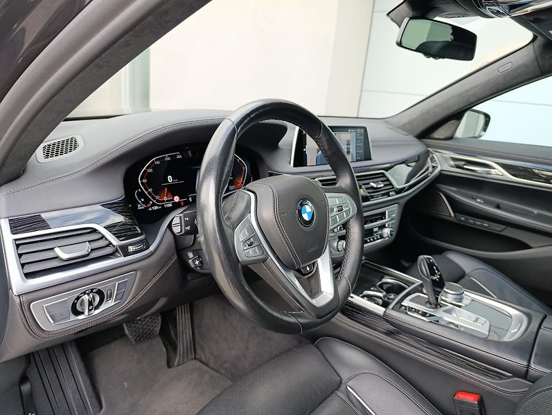 BMW Řada 7 740d xDRIVE DPH - fotka 10 z 42