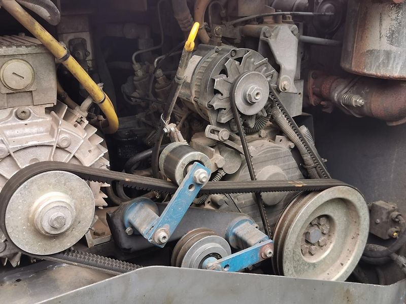 Ostatní VÖGELE Super 800 pás. finišer - fotka 19 z 30