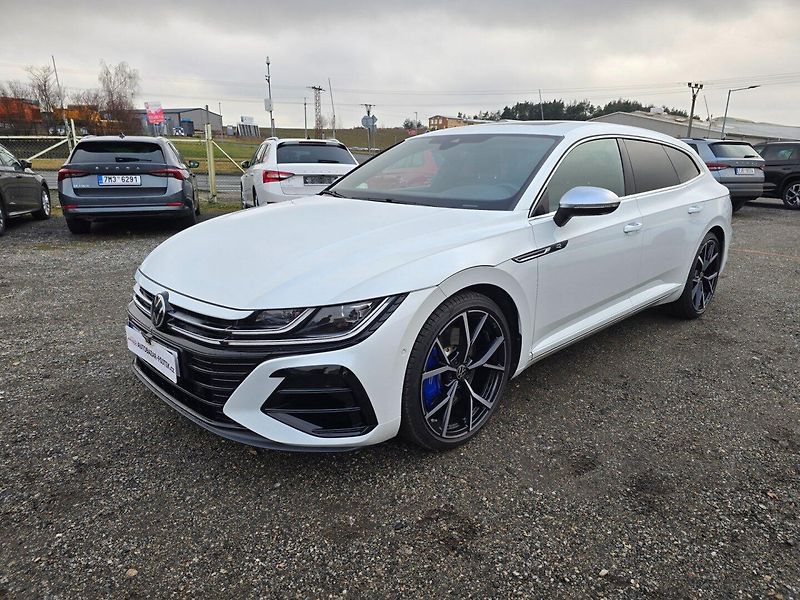 Volkswagen Arteon (2022) 2.0 TSi 235KW R-Line 4 motion - fotka 3 z 23