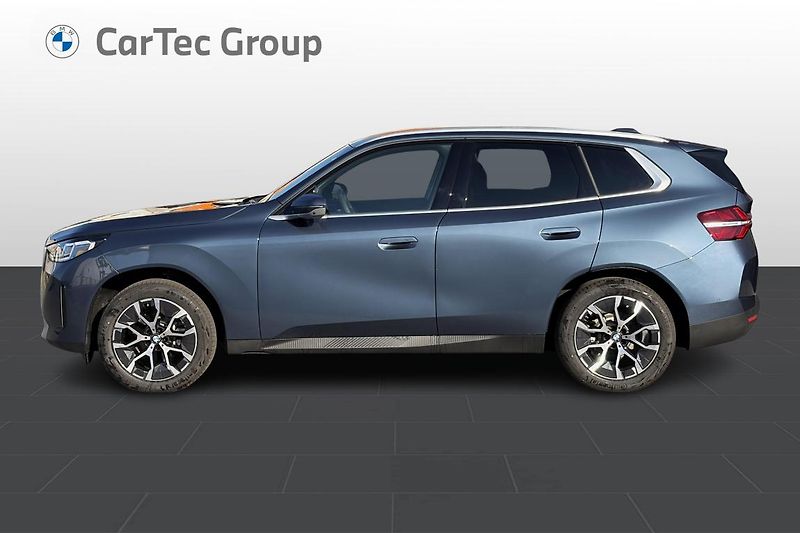 BMW X3 20 xDrive - fotka 2 z 10
