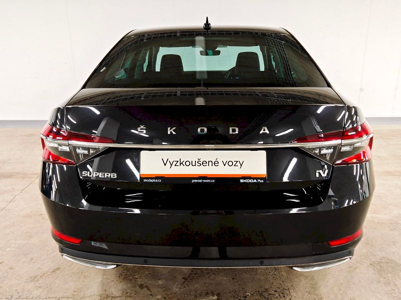 Škoda Superb (2023) iV 1.4 TSI 160 kW DSG L&K - fotka 30 z 31