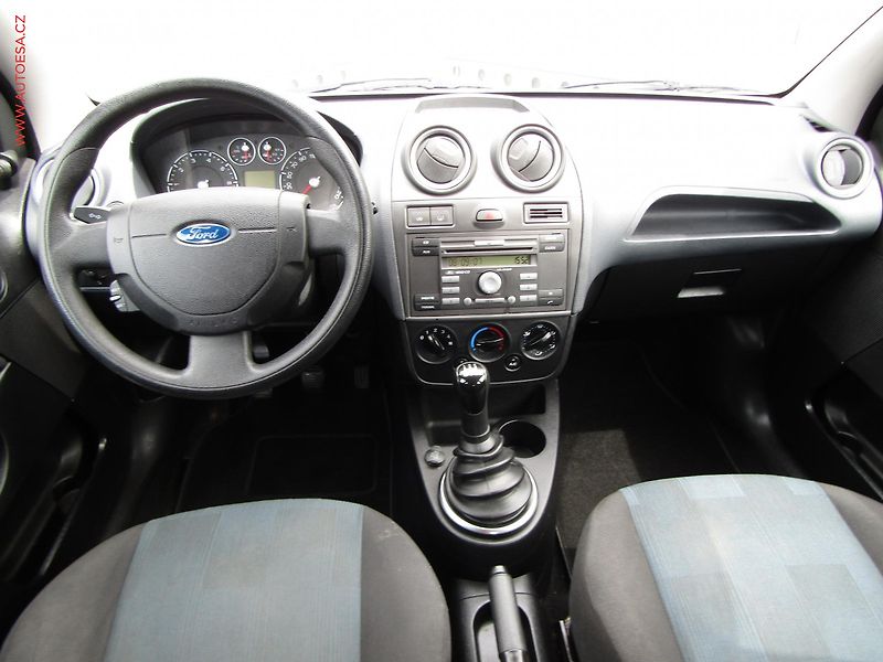 Ford Fiesta (2007) 1.3 i, ČR, AC - fotka 8 z 16