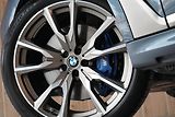BMW X7 M50i xD, Executive Drive Pro - náhled 12