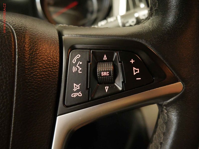 Opel Astra (2013) 1.4i, AC - fotka 13 z 15