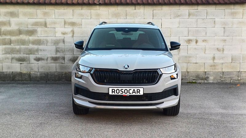 Škoda Kodiaq TDI 147kW 4x4 SPORTLINE-CR-DPH - fotka 2 z 50