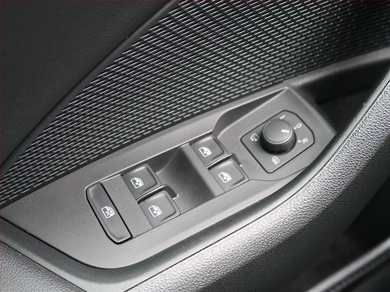 Škoda Octavia (2023) Style 2.0 TDI, ČR,1.maj - fotka 18 z 19