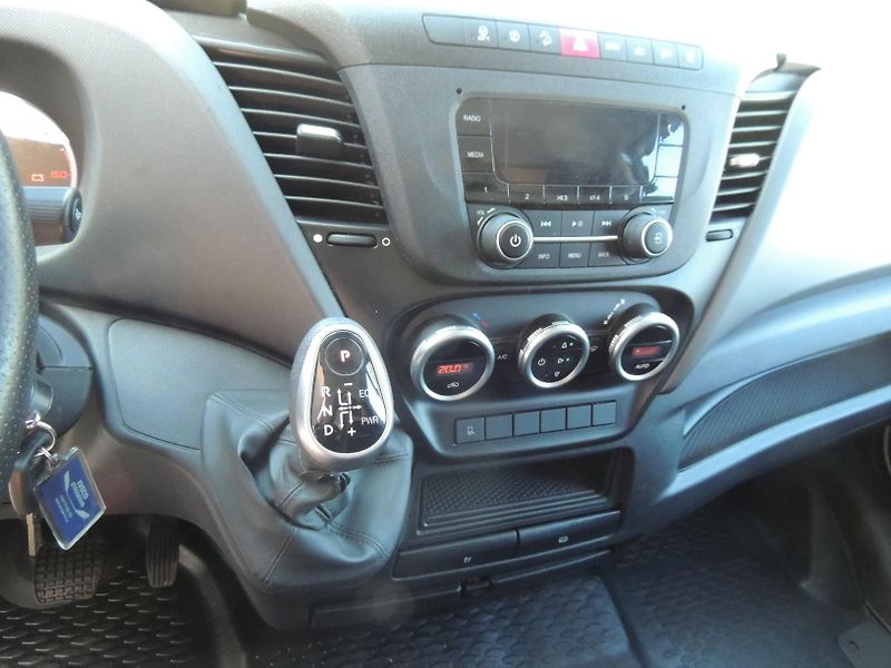 Iveco Daily (2022) 3.0D,129kw,automat,ČR,1.maj. - fotka 25 z 46