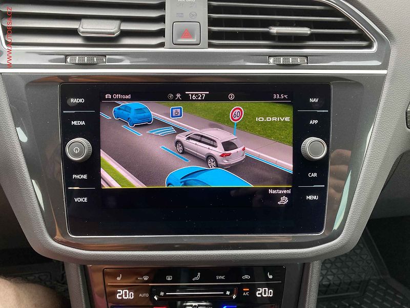 Volkswagen Tiguan (2021) 2.0 TSI 4x4, R-Line - fotka 25 z 25
