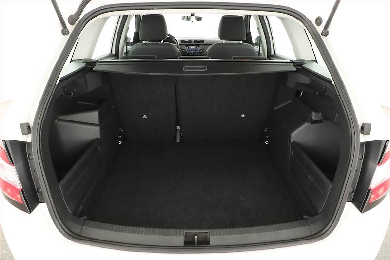 Škoda Fabia (2022) Ambition 1.0 TSI, ČR,1.maj - fotka 14 z 15