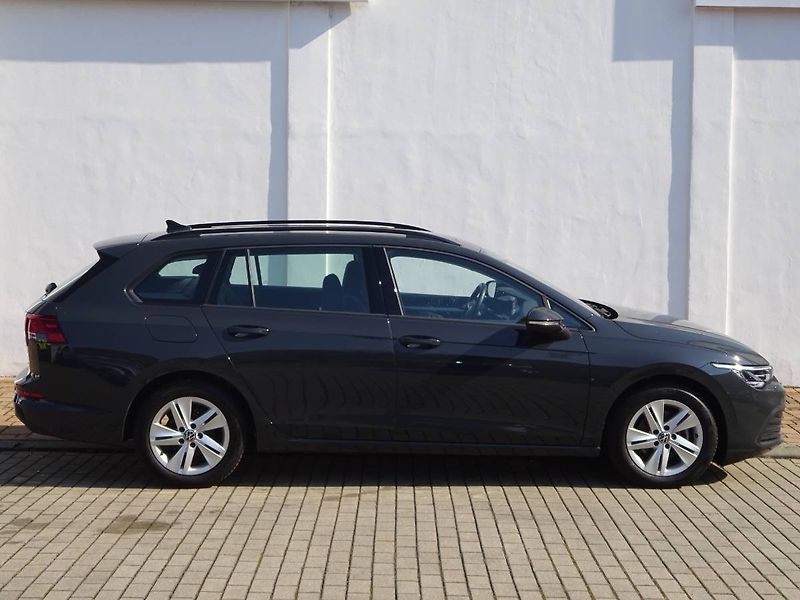 Volkswagen Golf Variant (2021) 1.0TSi/ 81kW Life - fotka 28 z 29