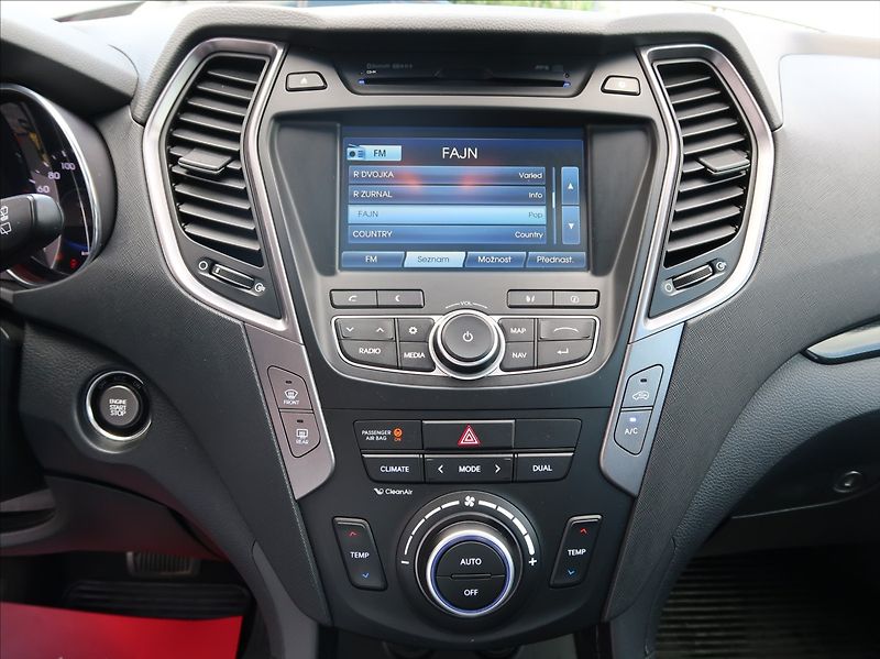 Hyundai Santa Fe 2,2 CRDi,145kW,NovéČR,Premium - fotka 15 z 37
