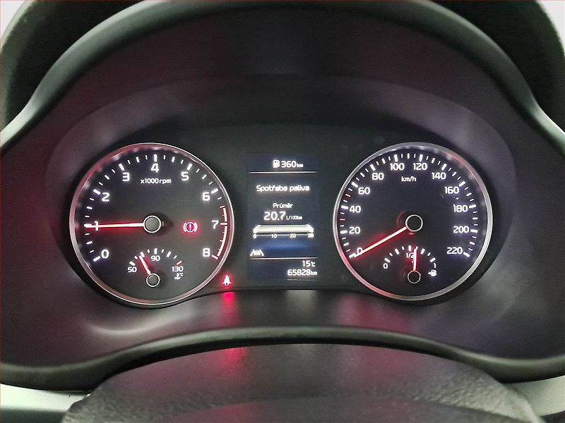 Kia Rio (2022) Exclusive 1.0 T-GDI - fotka 11 z 19