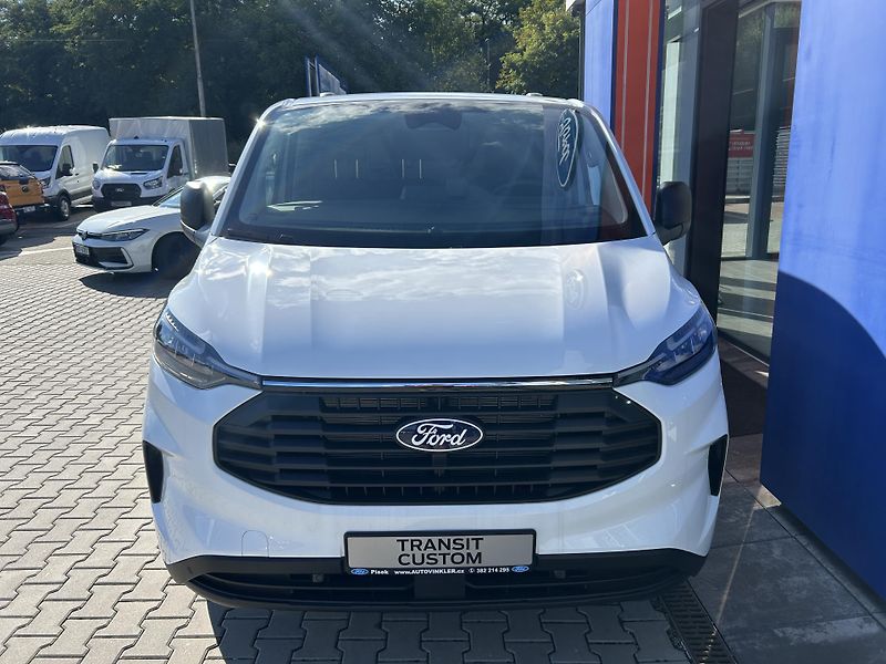 Ford Transit Custom 2.0 EcoBlue Trend 320 L2 100kW - fotka 2 z 32