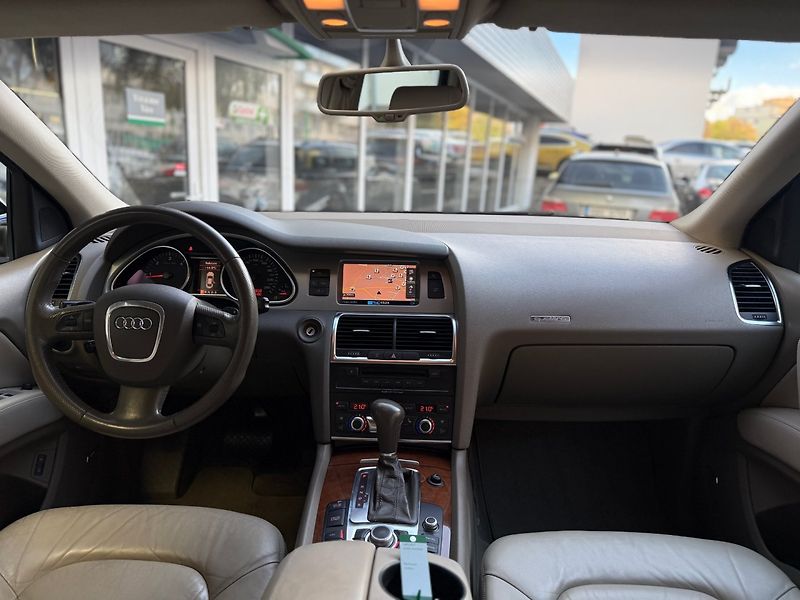 Audi Q7 (2007) 3.0 TDI 171 kW Quattro CZ - fotka 14 z 28