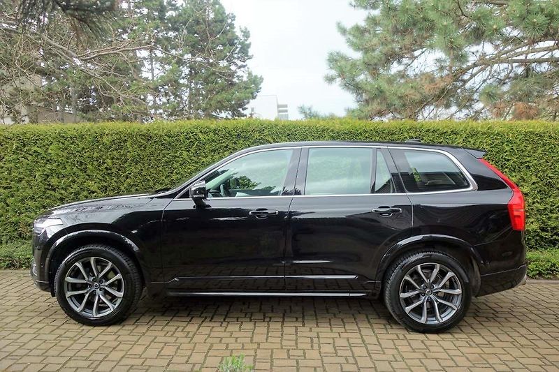 Volvo XC90 (2015) Momentum 2.0 D5 AWD 165 kW - fotka 3 z 34