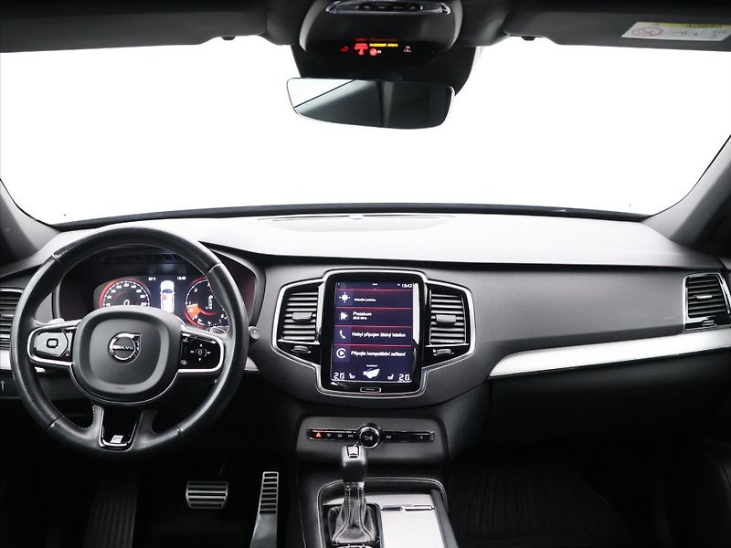 Volvo XC90 2,0 D5 165kW AWD Aut. R-Design - fotka 31 z 39