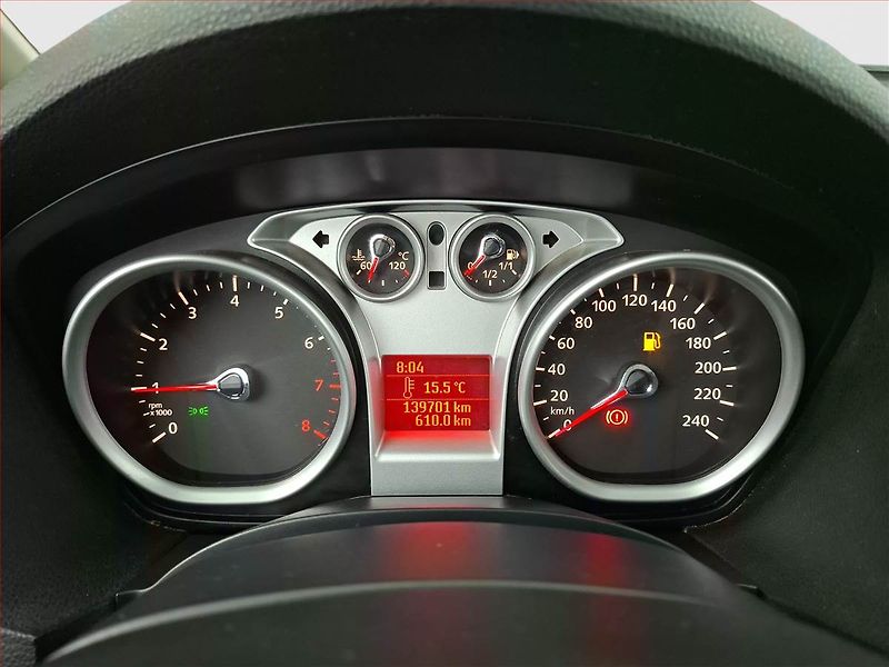 Ford C-MAX (2010) 1.6, ČR,1.maj - fotka 11 z 14