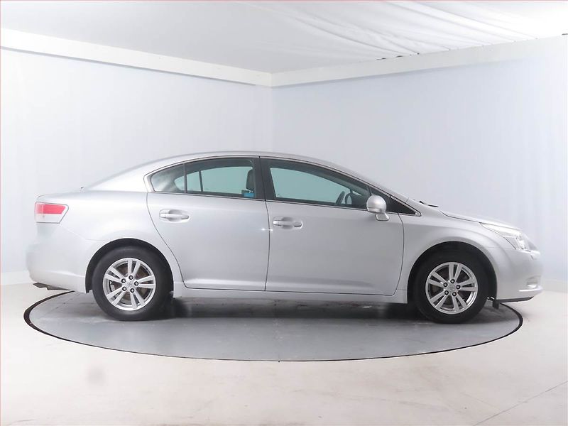 Toyota Avensis (2009) 1.8 Valvematic, ČR,1.maj - fotka 6 z 16