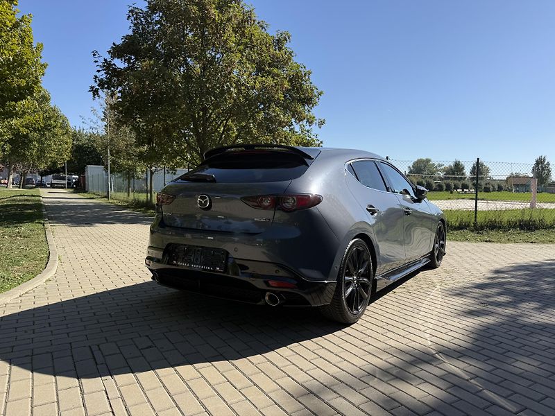 Mazda 3 2.0 Skyactiv-X Mild-Hybrid - fotka 9 z 33