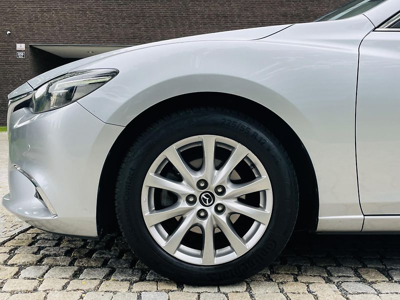 Mazda 6 2.0i AUTOMAT 1MAJITEL SERVISKA - fotka 45 z 45