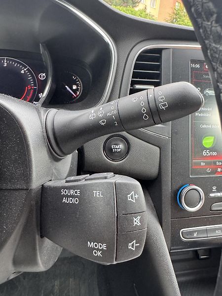 Renault Mégane 1.5DCi INTENS automat - fotka 15 z 24
