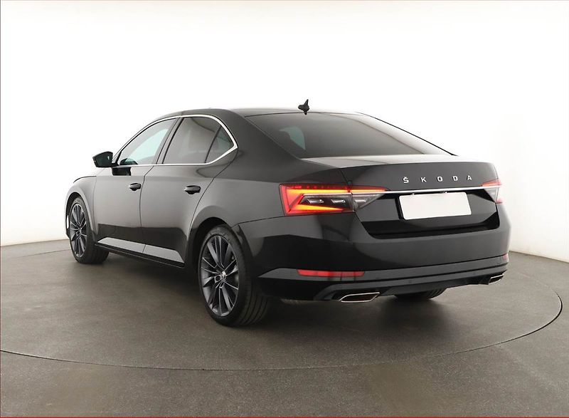 Škoda Superb (2021) 2.0 TSI, 4X4, Automat, Kůže - fotka 4 z 20