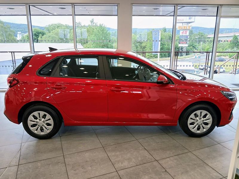 Hyundai i30 (2026) 1,0 T-GDI COMFORT - fotka 2 z 11