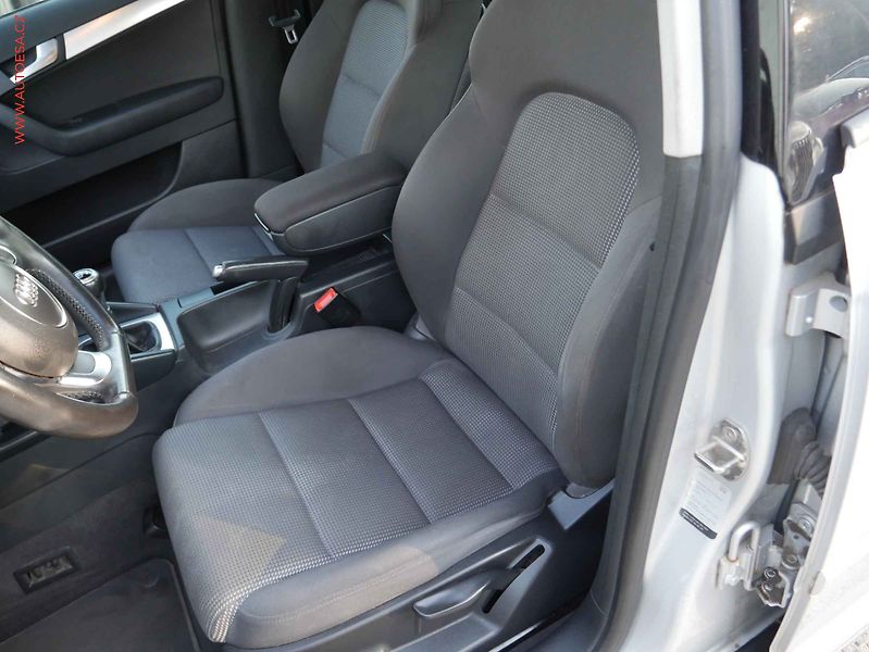 Audi A3 (2011) 2.0 TDi Sportback, Xenon, AC - fotka 9 z 15