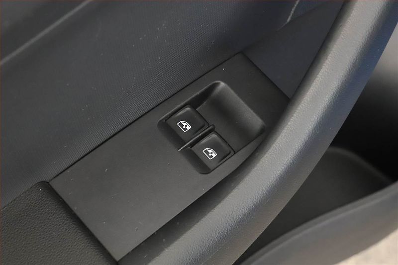 Škoda Rapid (2016) Spaceback 1.2 TSI - fotka 10 z 13