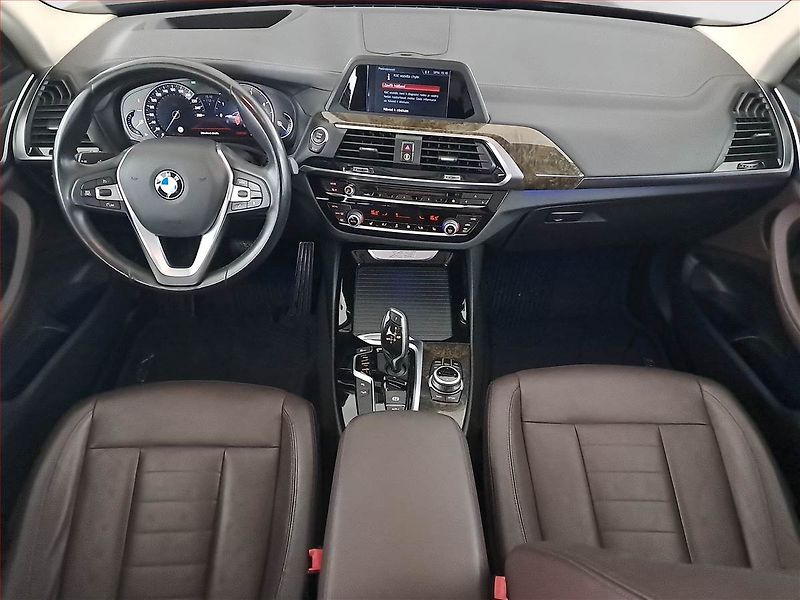 BMW X3 (2018) Luxury line xDrive20d - fotka 8 z 18