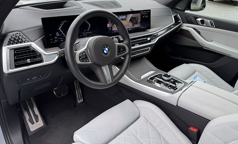 BMW X5 30xd Masáž Ventilace Softclose - fotka 16 z 25