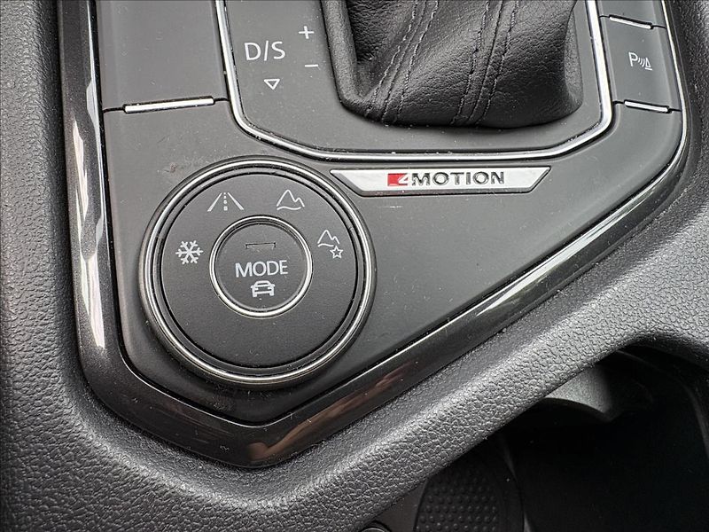 Volkswagen Tiguan Allspace 2,0 TDi140kW,4M,Pano,Led,Highl - fotka 10 z 48