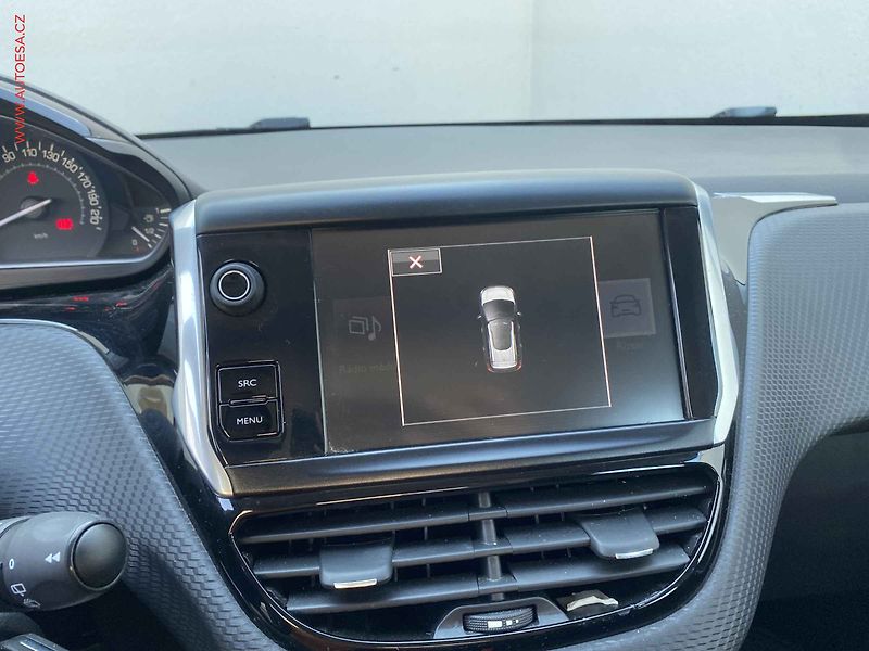 Peugeot 2008 (2015) 1.2 PT, Active, +kola - fotka 16 z 17