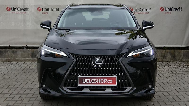 Lexus NX 350h 2.5 E-CVT Comfort Top - fotka 2 z 23