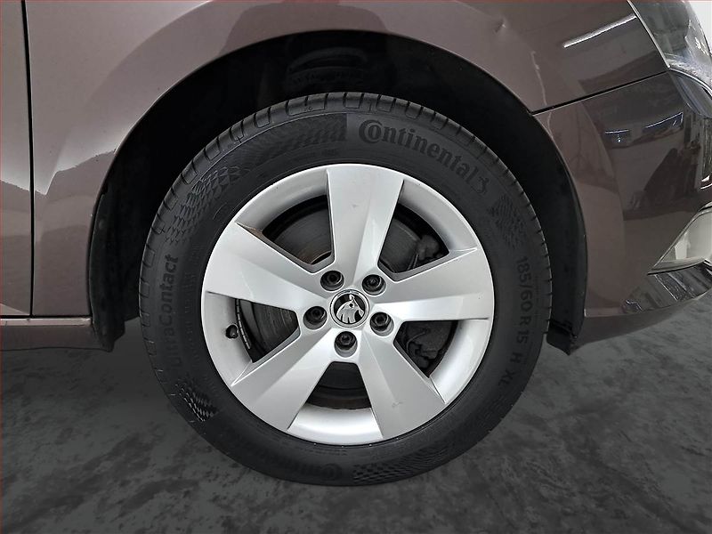 Škoda Fabia (2015) Ambition 1.2 TSI - fotka 14 z 15