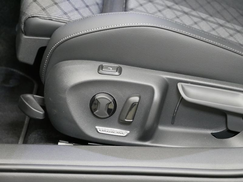 Volkswagen Passat - fotka 19 z 25