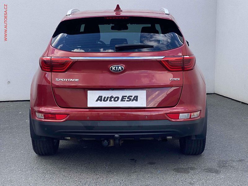 Kia Sportage (2017) 1.7 CRDi, 2.maj,ČR, Navi - fotka 5 z 16