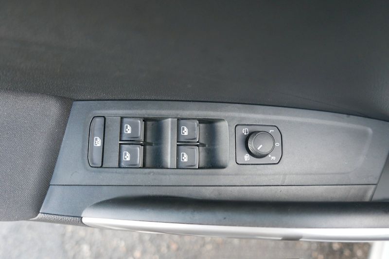 Škoda Fabia (2024) 1.0 TSI 85kW M6° Top Selection - fotka 10 z 31