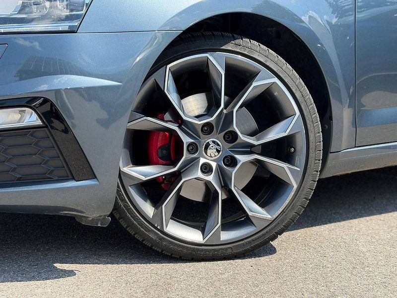Škoda Octavia combi RS 2,0 TDI 135 kW 6° DSG - fotka 29 z 30