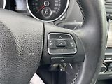 Volkswagen Golf 1.6TDi 105PS  6 HIGHLINE TOP!! - náhled 171
