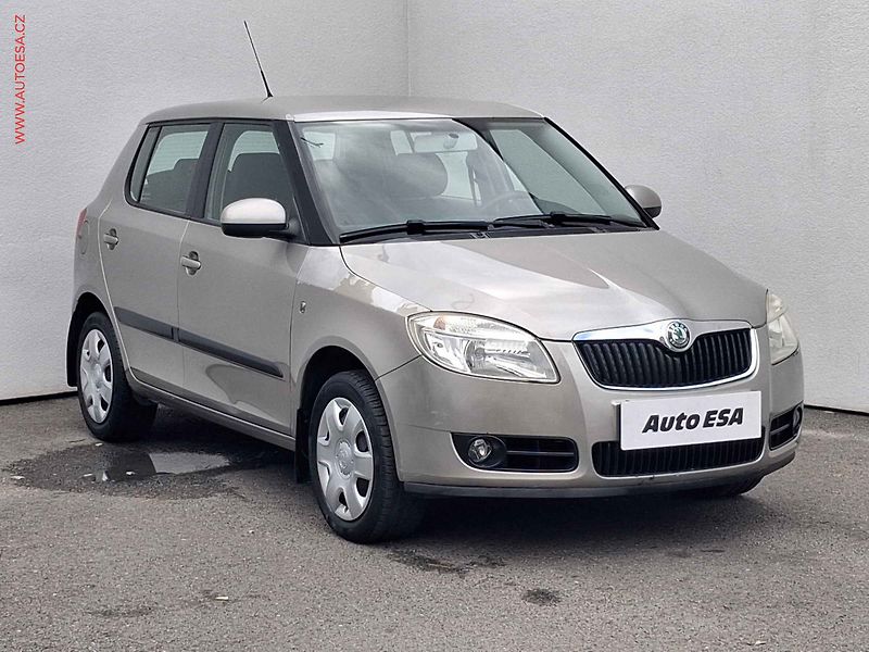Škoda Fabia (2008) 1.2 i, ČR, park.asist - fotografie inzerátu