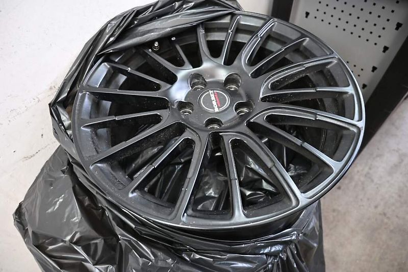 Ford S-MAX (2022) 2.5 LED SONY ACC Tažné FHEV DU - fotka 32 z 33