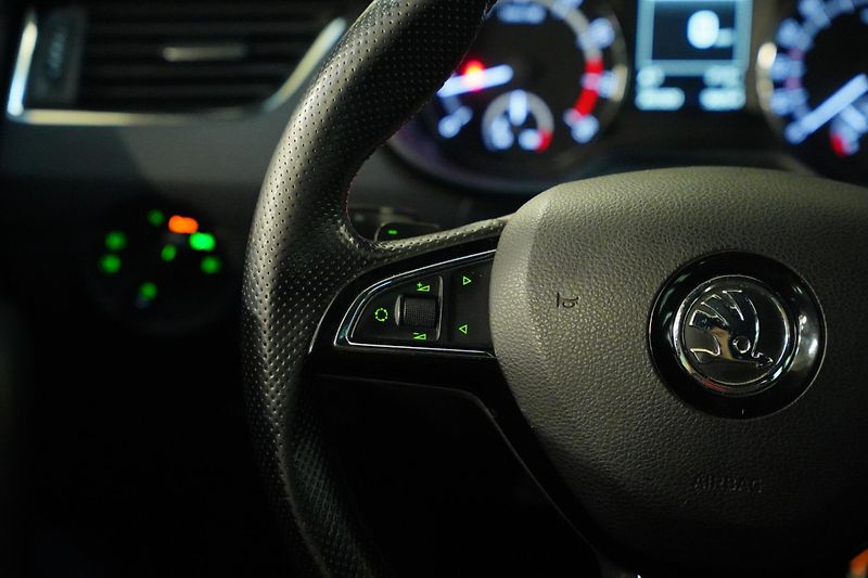 Škoda Octavia - fotka 16 z 27