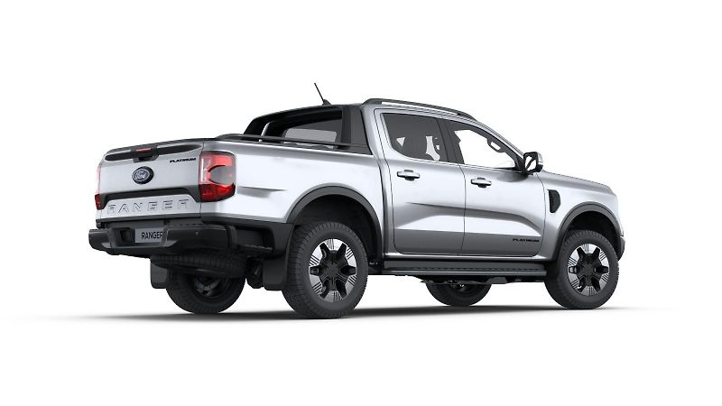 Ford Ranger (2026) Platinum, Dvojkabina, 2.3 EcoB - fotka 4 z 9